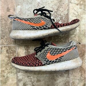 Nike Shoes // Womens size 7.5 // Black Orange & White